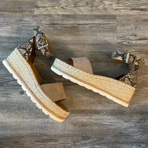 Women’s Jean Espadrille Wedges - Universal Thread